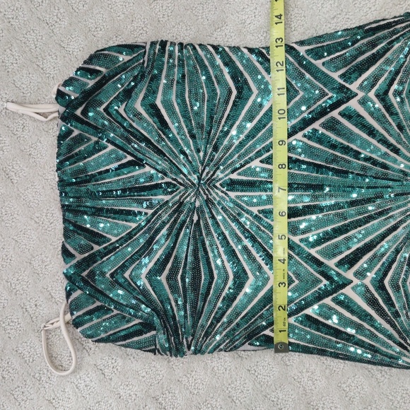 Lulu's Gatsby green sequin dress - Picture 8 of 8